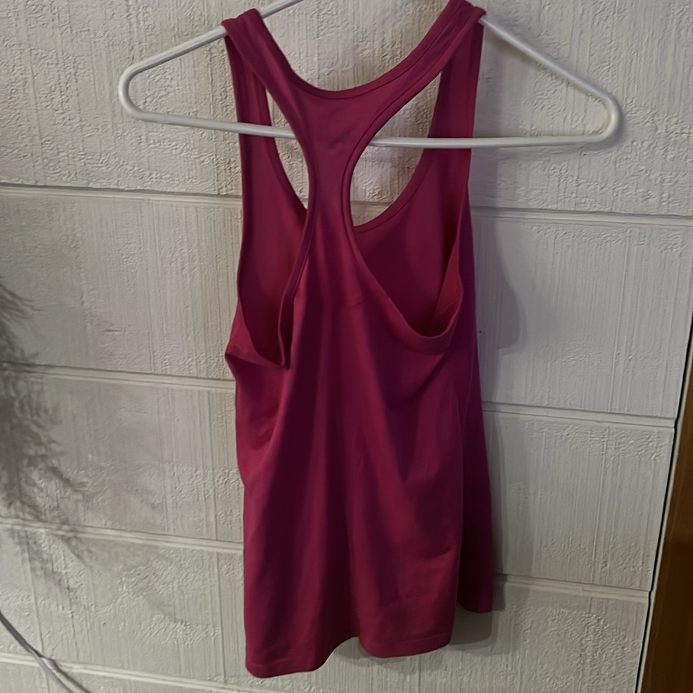 Nike Pink Fitted Sleeveless Tank Top - Picture 2 of 3